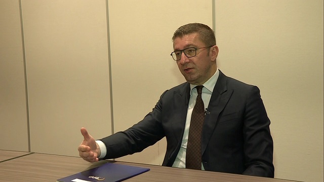 Мицкоски: Никому не оспоруваме ништо и не сакаме нас да не оспоруваат, мојот многувековен идентитет  е мој многувековен идентитет!