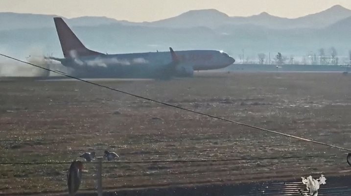 Експертите се сомневаат дали јужнокорејскиот авион се урнал поради птици