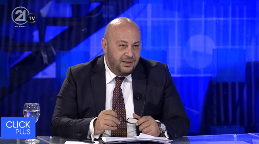 Костадиновски: Никој не го доведува во прашање албанскиот јазик, лага и манипулација е дека ќе биде укинат!