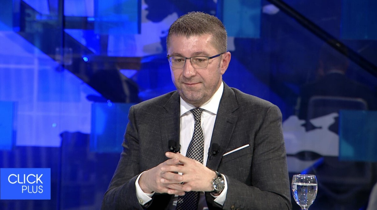 Мицкоски открива: Артан Груби со дипломатско возило заминал од Македонија