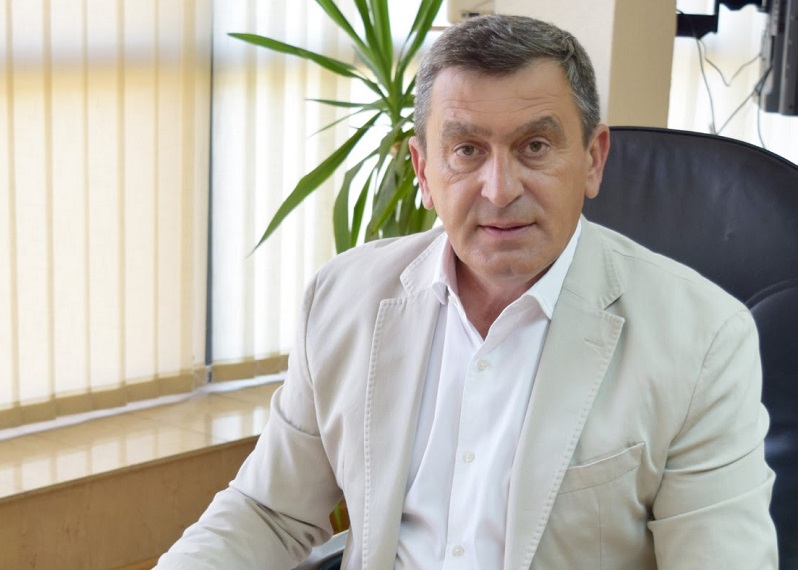 ВИДЕО Поранешниот директор на ЕСМ Васко Стефанов спроведен во Кривичен суд, Ковачевски во бегство