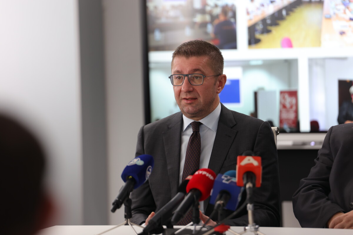 Мицкоски: Владата е целосно ориентирана кон поддршка на странски и македонски компании