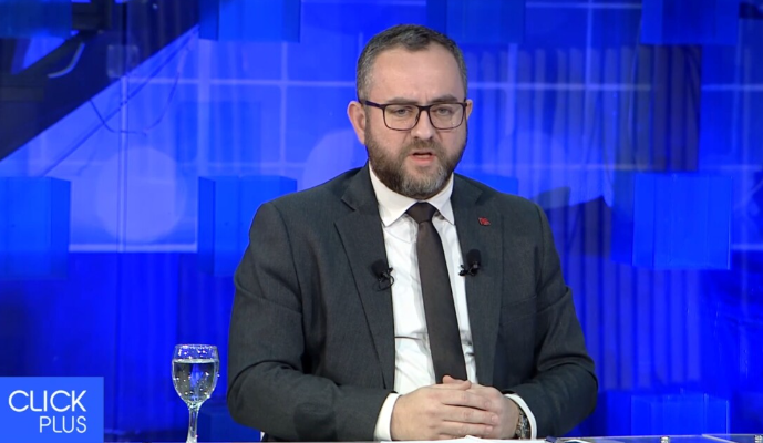 Тошковски: Полицискиот службеник направил кардинална грешка со пропуштањето на Груби на граничниот премин