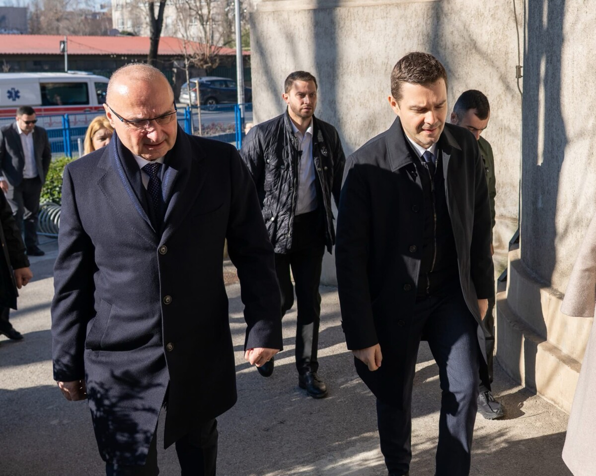 Муцунски на посета кај повредените кои се хоспитализирани во Словенија