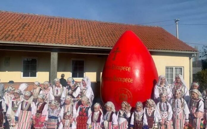 Во село Ложани направено најголемото велигденско јајце