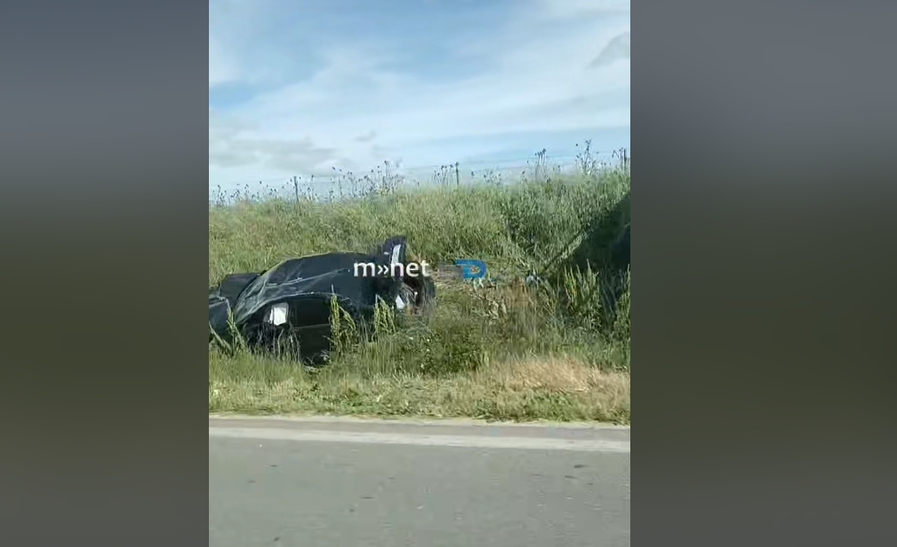 ВИДЕО Ова е излетаното БМВ со кое побегнал убиецот од Штип!
