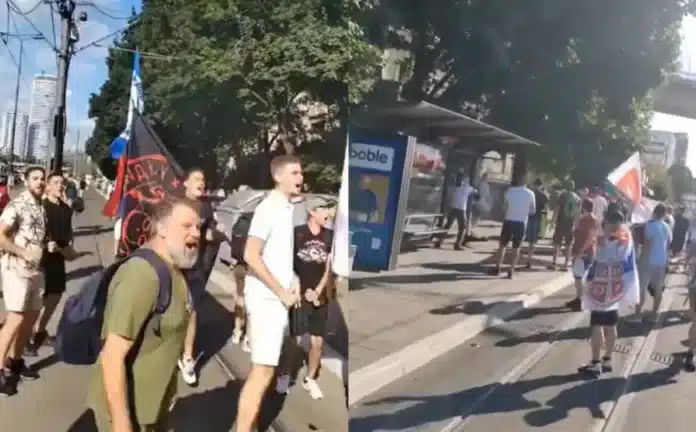 бг Протест со знамиња на улица во градот.