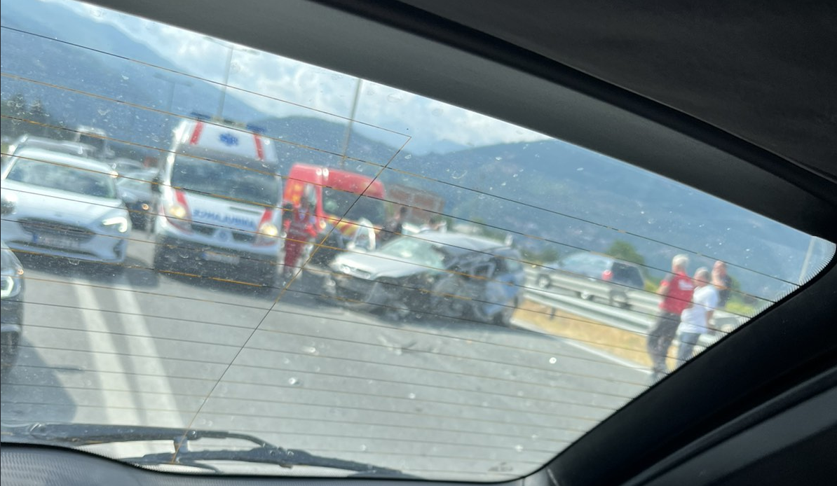 Јавен обвинител на терен на автопатот Скопје – Тетово, три лица загинати – дете во болница!