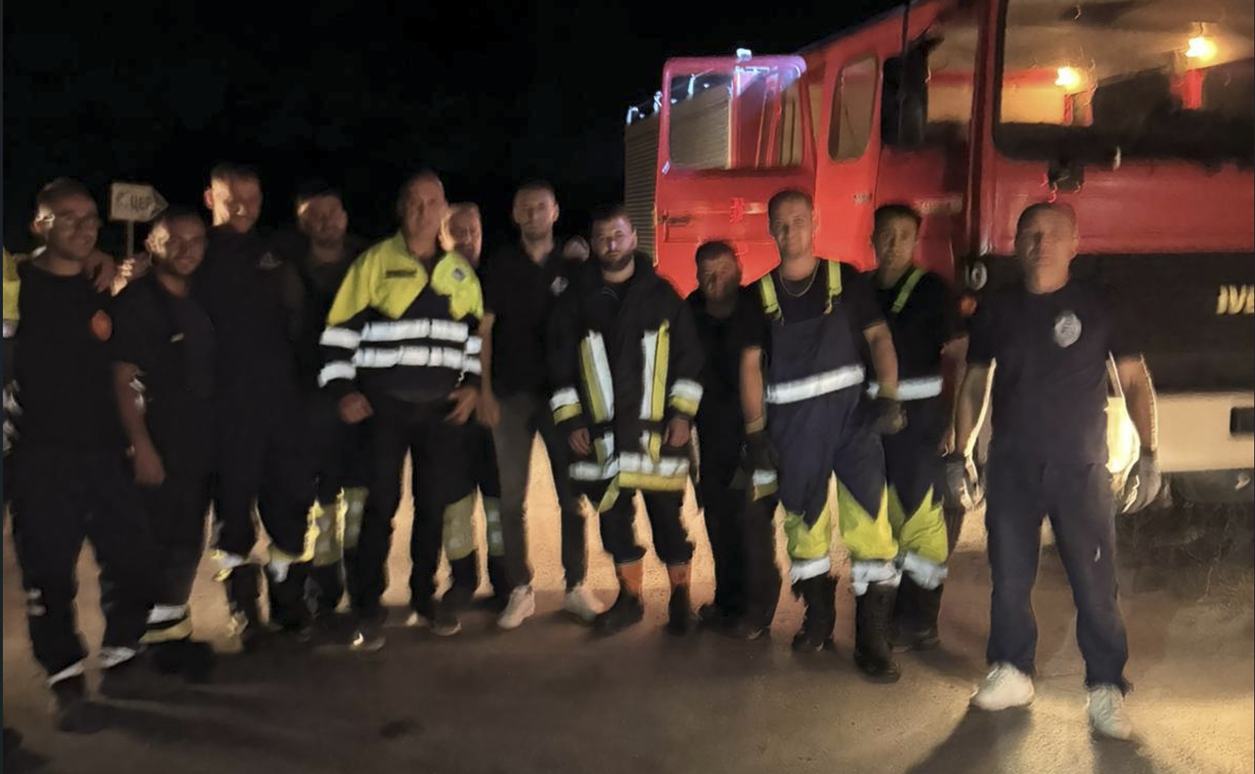 Голем пожар меѓу две кичевски села, пожарот им се заканува на куќите