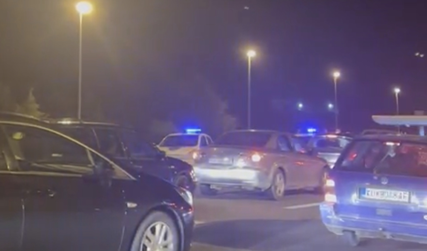 ВИДЕО Полициска интервенција и застој на кумановската патарина вечерва