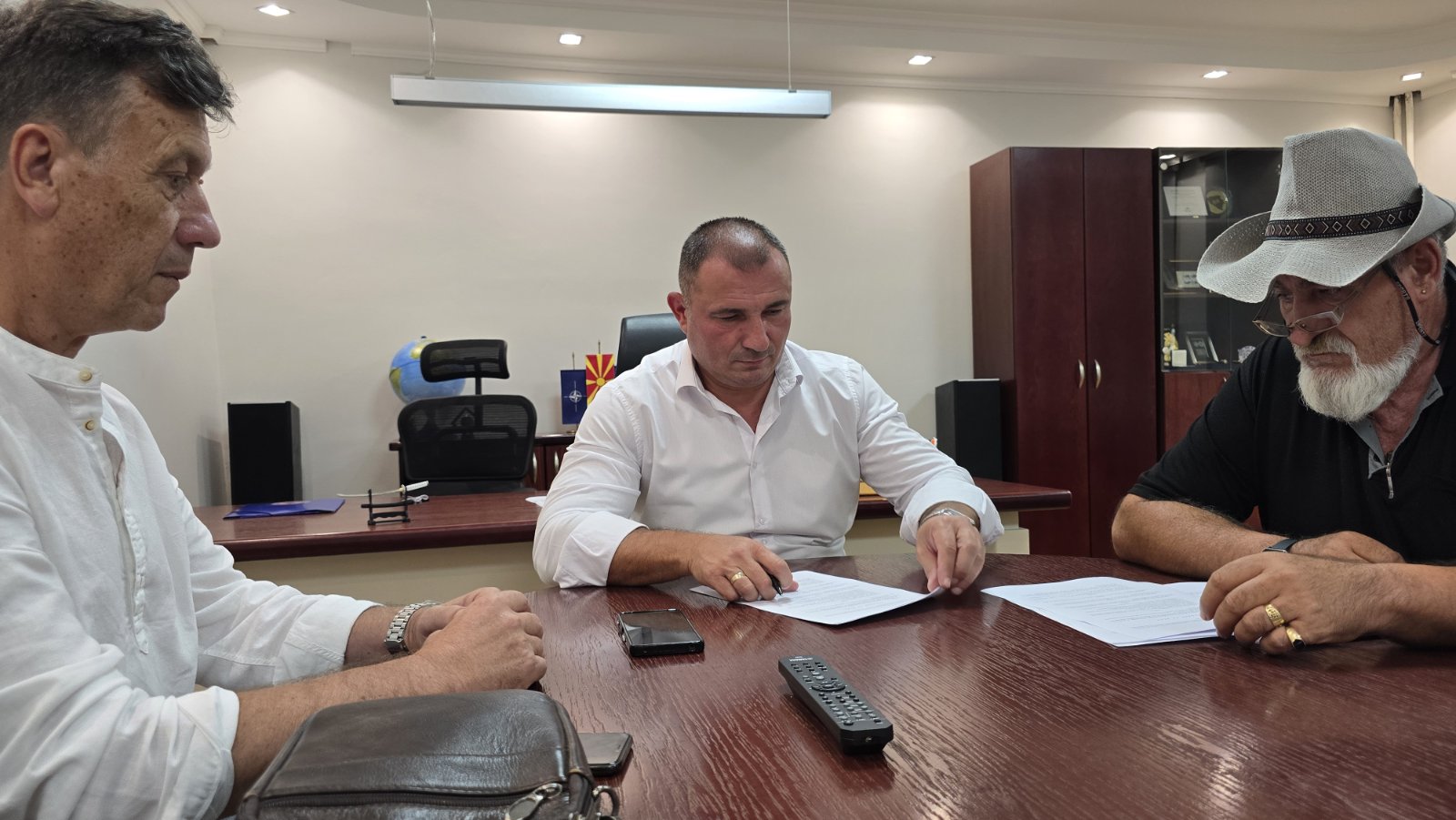 ДЗС ги ангажира пензионираните пилоти – противпожарните авиони повторно во функција