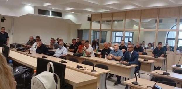 Шестмина од групата на Шеваљ Муареми осудени за убиства и трговија со дрога – водачот во бегство