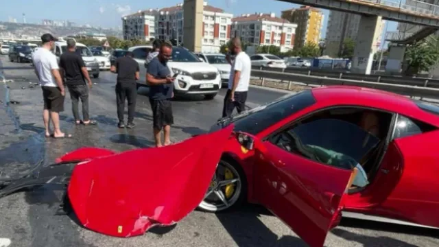 Механичар уништи Ферари од 400.000 долари за време на тест возење