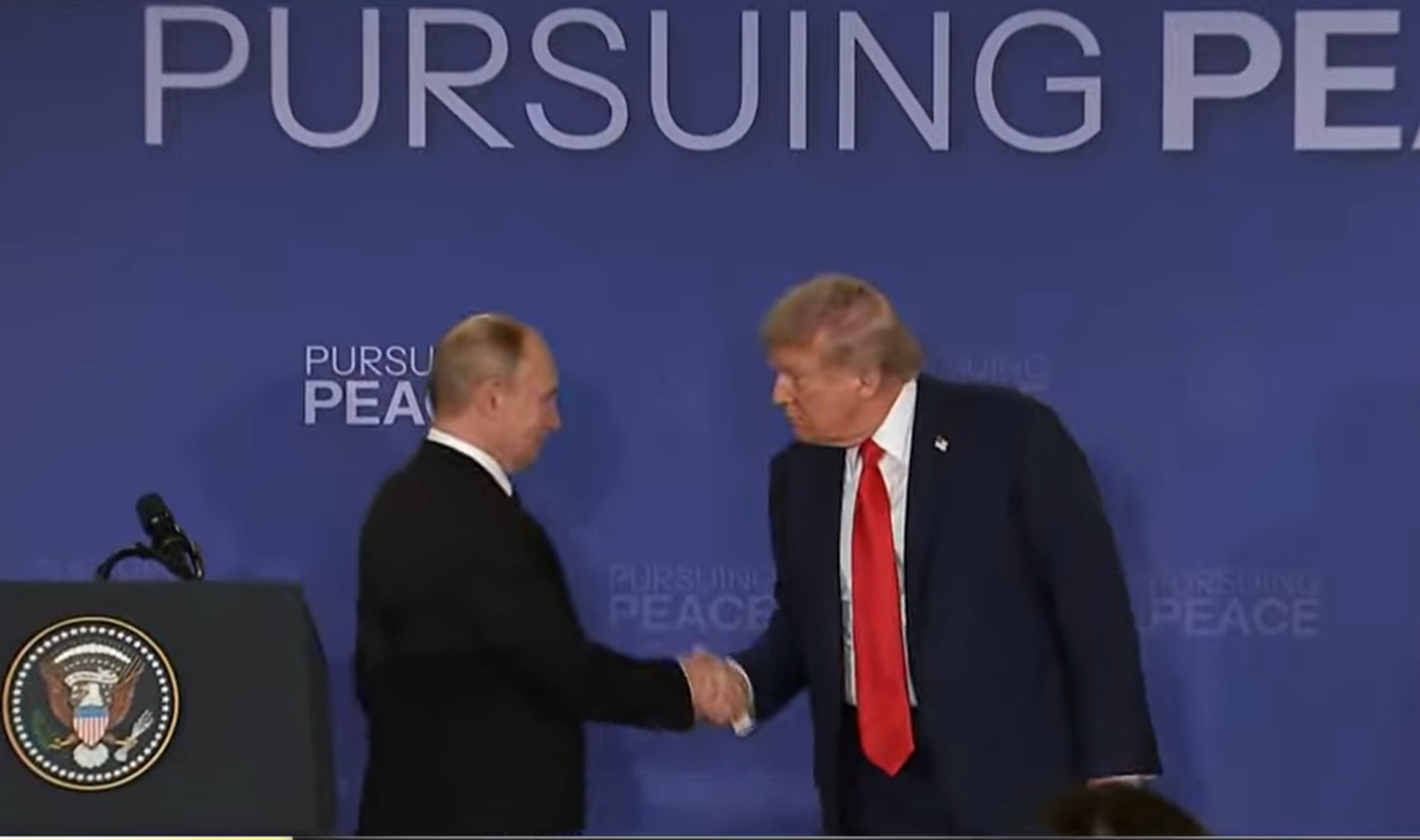 Заврши средбата: Трамп вели дека сè уште не е постигнат договор за Украина – но на заедничката прес-конференција со Путин кажа дека постигнале „голем напредок“