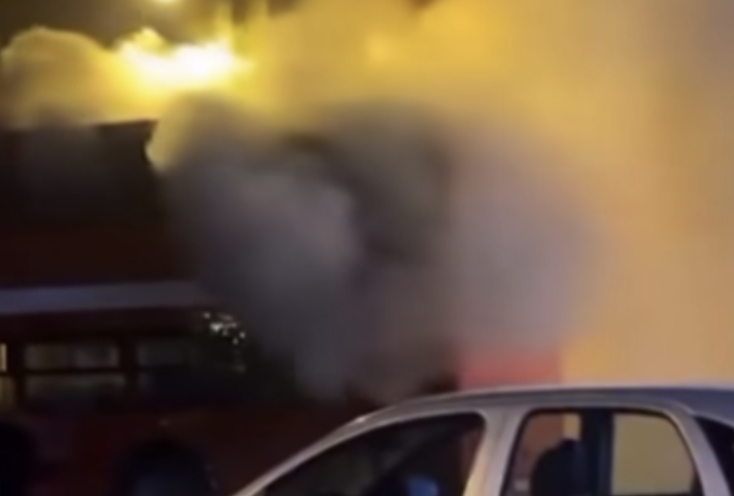 ВИДЕО Се запали еден автобус на ЈСП