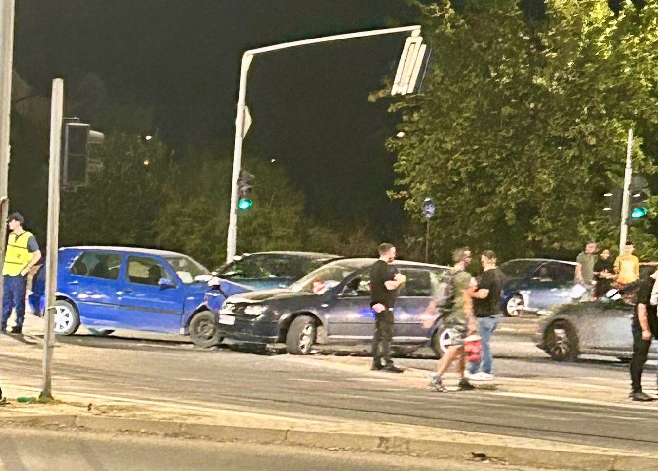 Две возила се судрија во скопски Аеродром
