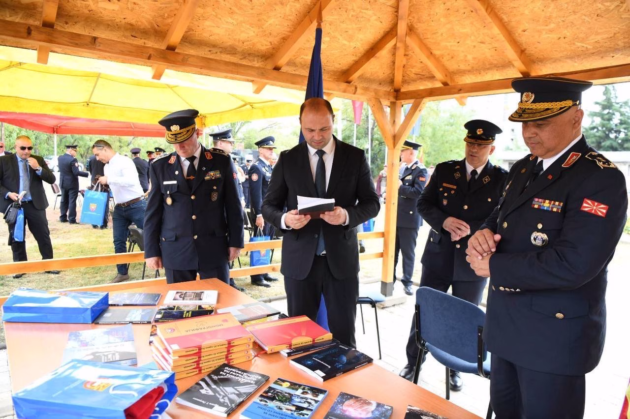 ОД ОВА МЕСТО ИЗЛЕГУВААТ ИДНИТЕ ЛИДЕРИ НА МАКЕДОНИЈА: Воената академија прослави 30 години
