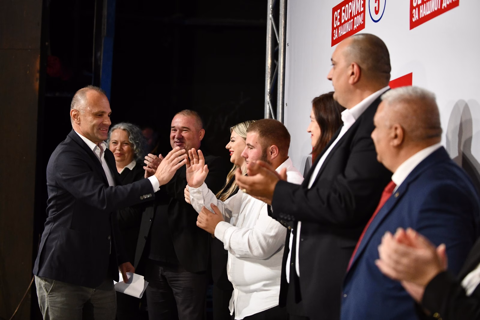 Филипче: Ова не е горда Македонија, луѓето едвај врзуваат крај со крај