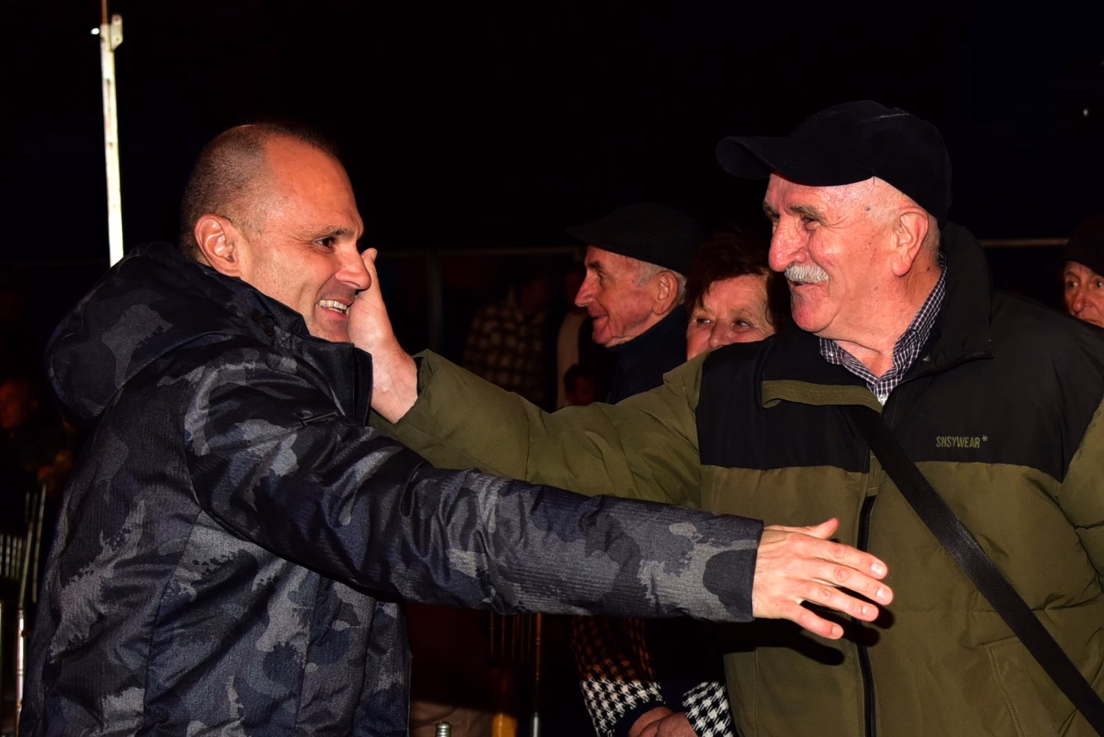 Филипче: Македонија е нашиот дом, да се избориме за достоинствен живот на граѓаните