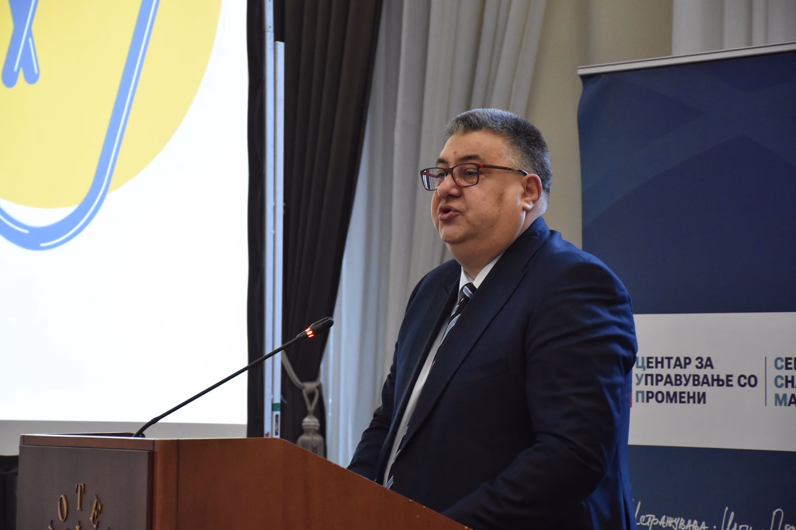Минчев: Јавната администрација е столбот на секоја современа држава