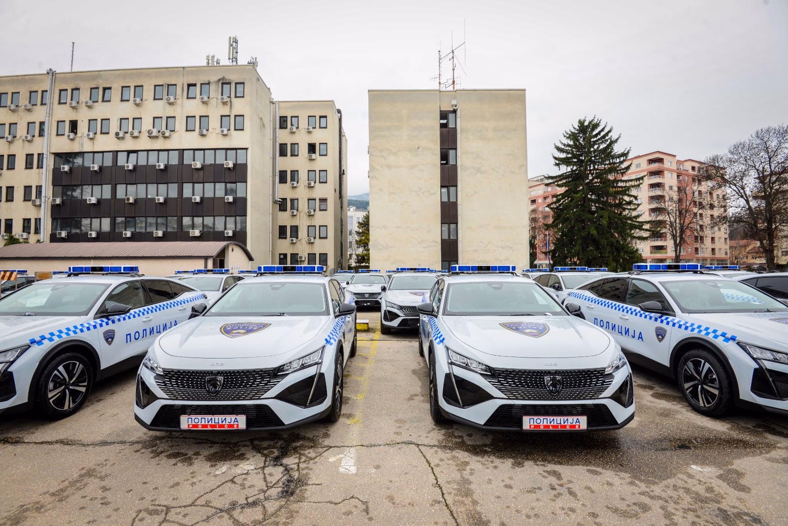 „Паметни“ патроли на патиштата: Промовирани новите полициски возила опремени со радари и камери!