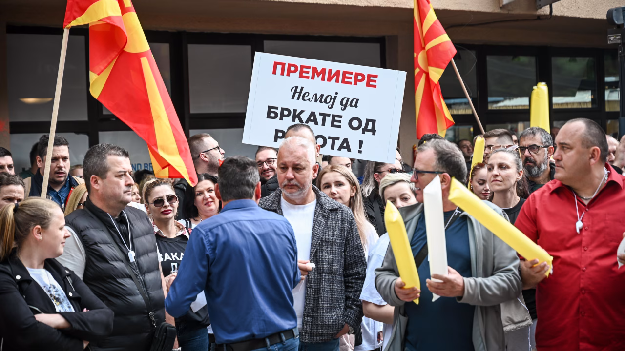 Предупредувачки протест: Вработените во игрите на среќа се заканија со масовни блокади поради новиот закон