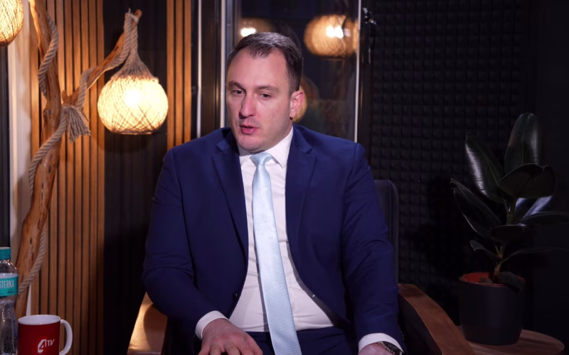 Андоновски: Македонија гради „дигитален автопат“ меѓу институциите