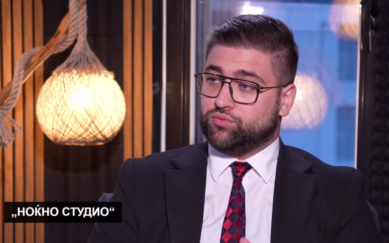 Манасиевски: Додека во химната пееме за Гоце Делчев, кадри на СДСМ на бугарски подкасти тврдат дека тој е само „мит“