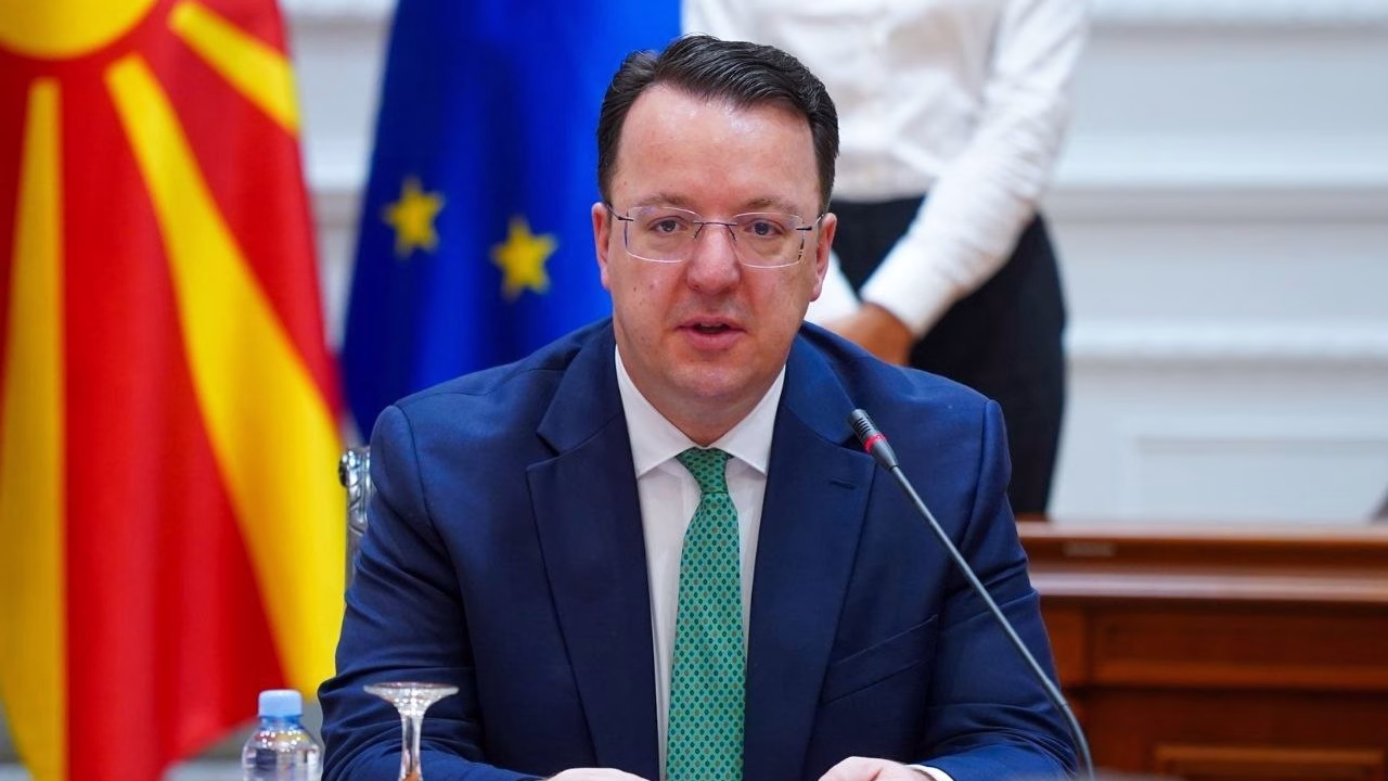 Николоски: Следува целосна трансформација на железницата, ќе се набават нови возови и локомотиви