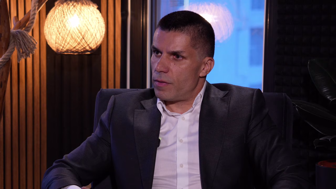 НИКОЛОВСКИ ПРЕД ИНТЕРПЕЛАЦИЈАТА: Земјоделството е во колапс, соработниците на Трипуновски се во притвор за мито, се кратат субвенции