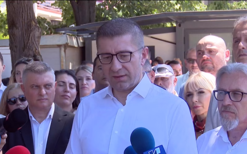 Списокот за новиот владин кабинет до 1 јули пред пратениците, Мицкоски најавува промени и кај директорските позиции