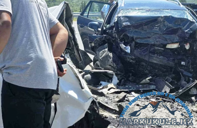 Две лица загинаа во тешка сообраќајка на патот Прилеп-Градско