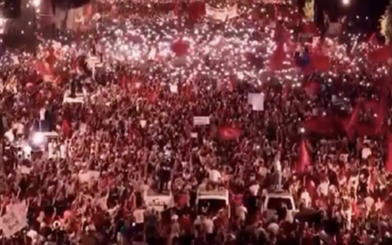 „РЕВОЛУЦИЈА НА ФЛАМИНГОАТА“ ВО АЛБАНИЈА: Луксузниот комплекс на Иванка Трамп и Џаред Кушнер предизвика масовни протести и политичка криза