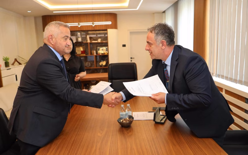 Сашо Клековски ја презеде министерската функција од Азир Алиу