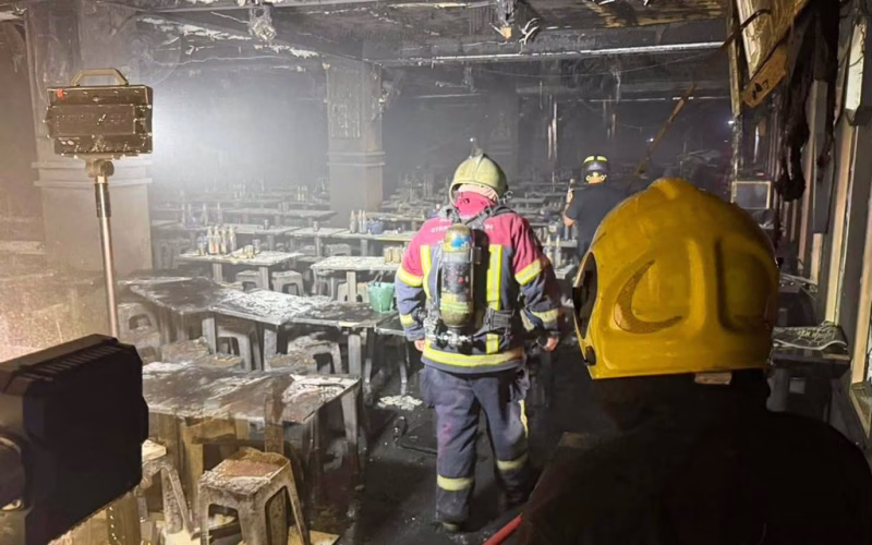 Немало итни излези во случај на пожар во барот во Бангкок каде загинаа 27 лица, а 63 повредени од кои 22 се во критична состојба, рече премиерот