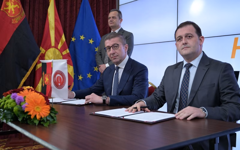 ВМРО-ДПМНЕ и ДПТМ потпишаа договор: Парламентарното мнозинство се зголеми на 59 пратеници