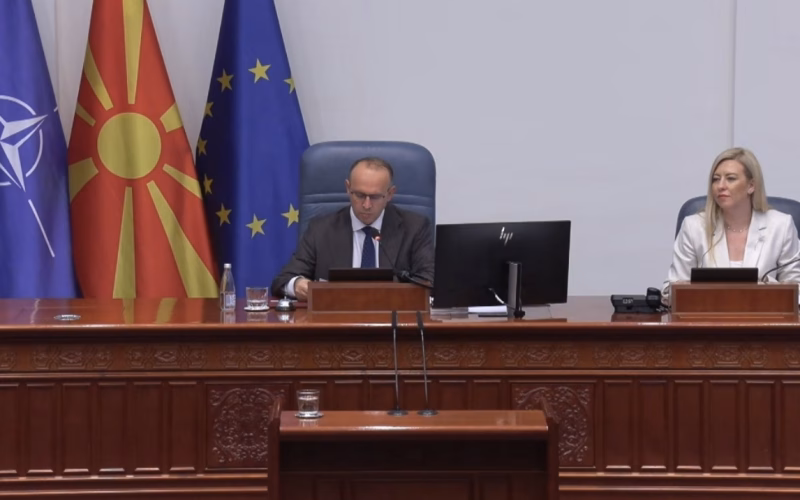 Со 69 гласа: Изгласани новите министри во Владата!