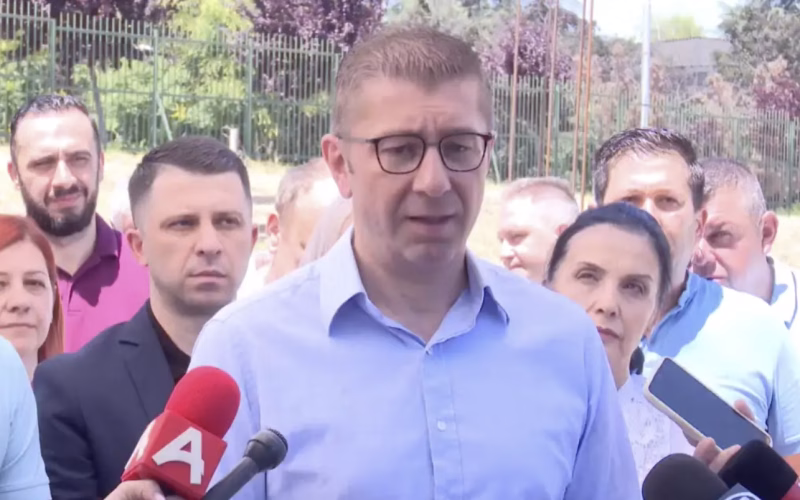 Мицкоски најави поскапување на горивата: Дизелот со повисока цена за 2,5 денари, бензините за еден денар