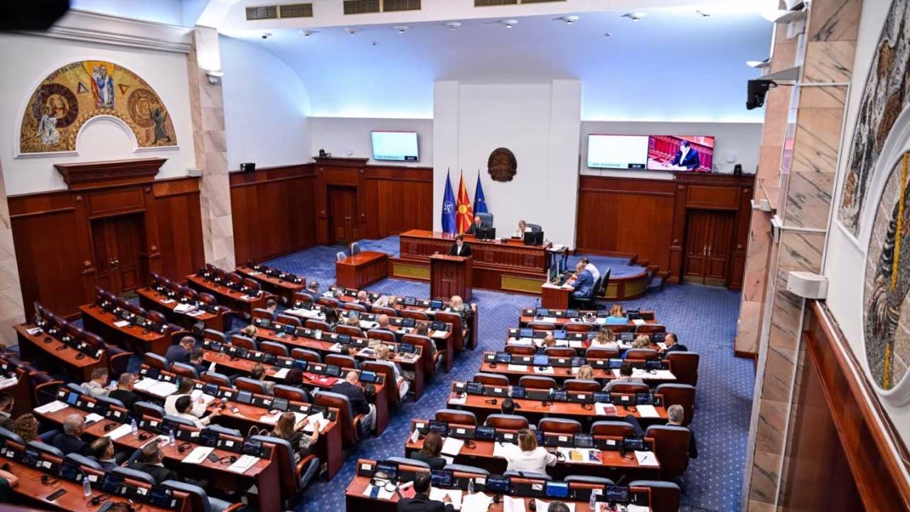 Собранието го усвои Дополнителниот ребаланс на Буџетот за 2026: Повеќе пари за инвестиции, земјоделство и општини
