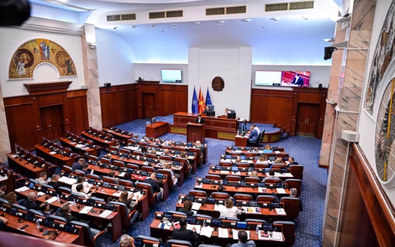 Собранието го усвои Дополнителниот ребаланс на Буџетот за 2026: Повеќе пари за инвестиции, земјоделство и општини