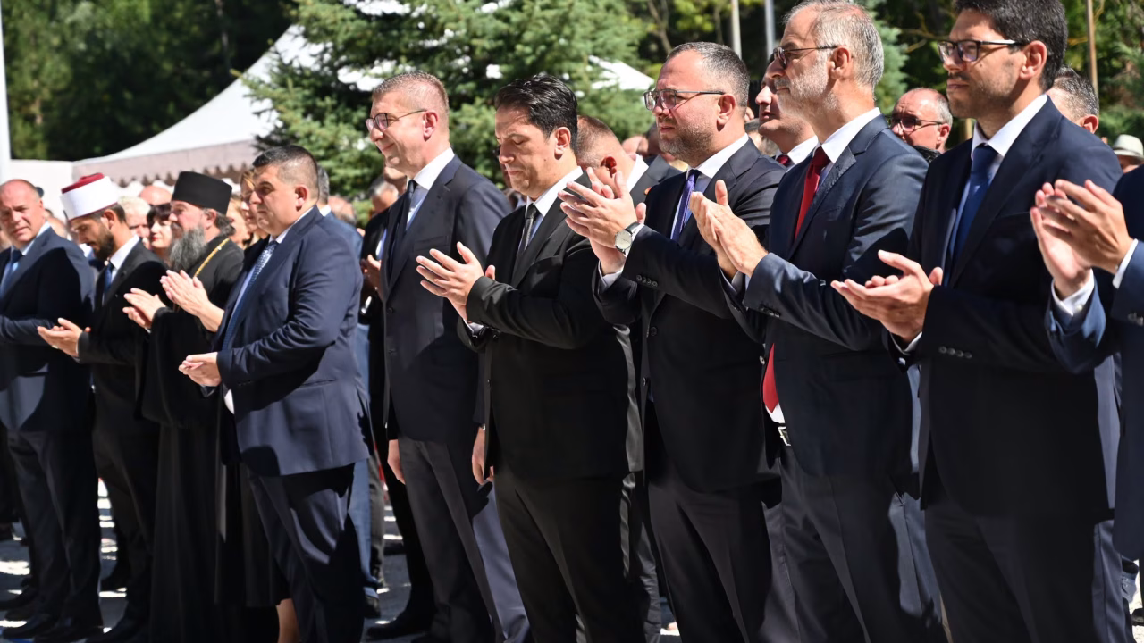 Тошковски: Да ја чуваме слободата, да ја јакнеме државата и да ги негуваме вредностите што ни ги оставија илинденците и асномците