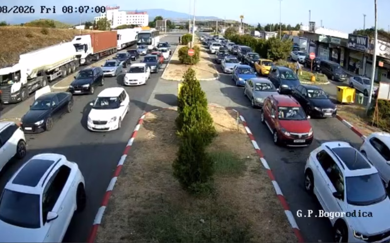 За влез во Грција утрово се чека повеќе од еден час