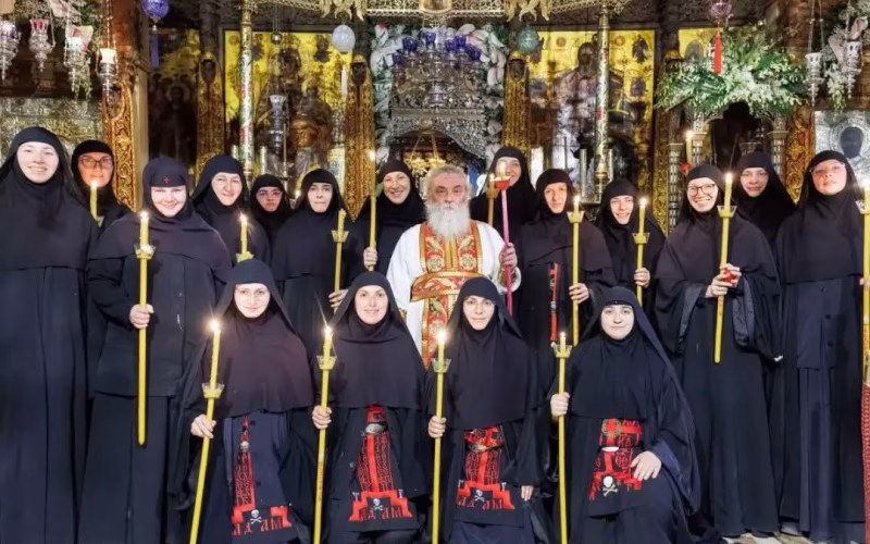 Пожар го зафати подрачјето кај Манастирски Доленци, се бара помош, но со строго почитување на безбедносните упатства
