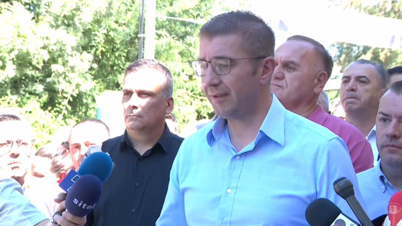 Мицкоски по кривичните за водата во Гостивар: СДСМ го штити градоначалникот, Владата реагираше брзо
