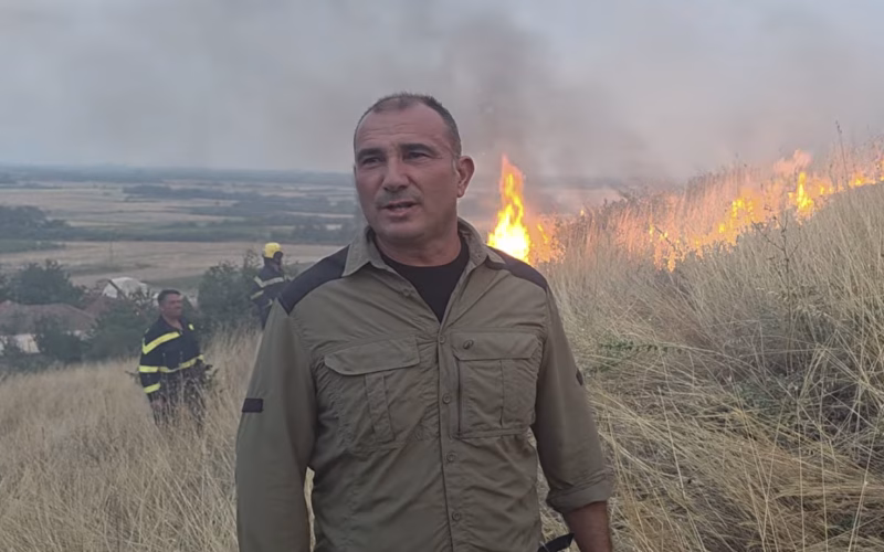 Ангелов: Спречена е голема катастрофа во село Лознани, но опасноста од пожарот сè уште трае