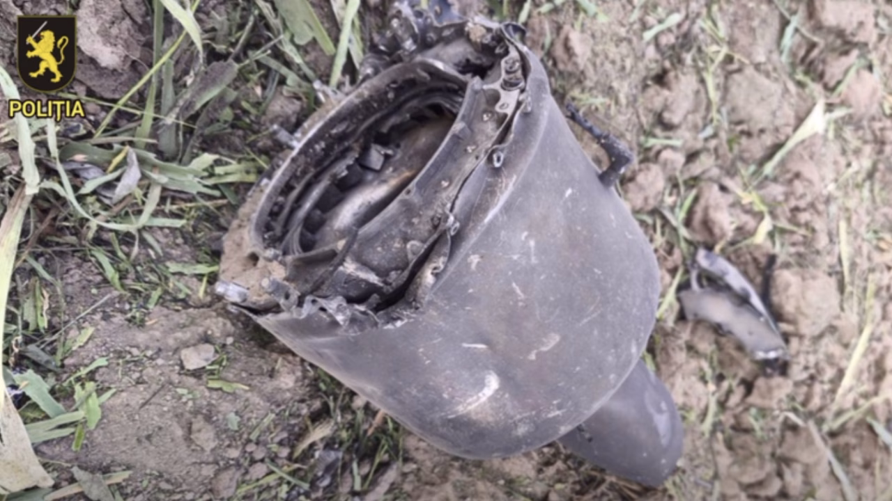 ВИДЕО Непознат објект експлодира во молдавскиот воздушен простор