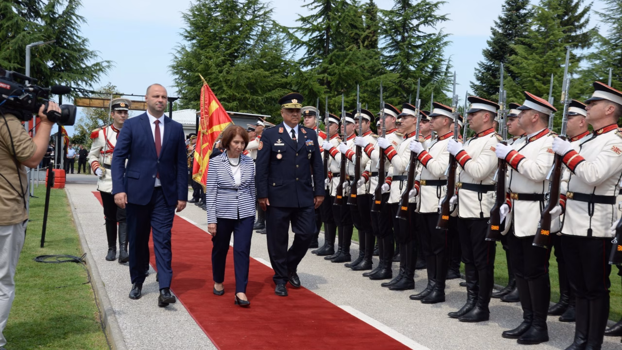 Армијата одбележа 34 години: Сиљановска, Мисајловски и Лафчиски со пораки за посилна одбрана
