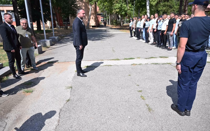 Тошковски: По 30 години повторно се создава нова генерација полициски службеници