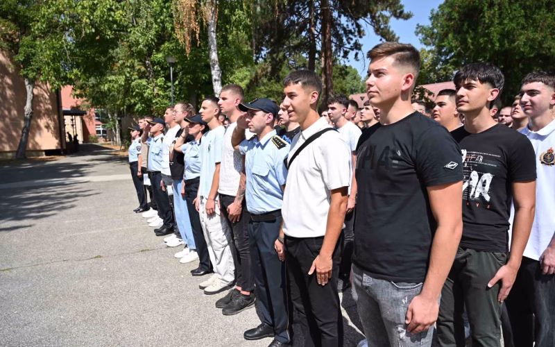 ПОСЛЕ ТРИ ДЕЦЕНИИ: Повторно отворено Средното полициско училиште „7 Мај“, 310 ученици ја започнаа наставата