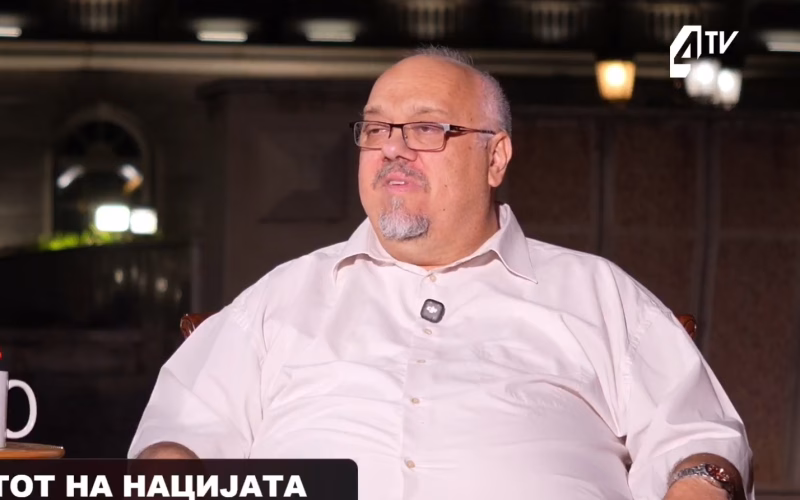 Хералдичарот Јоновски: Апсолутно немаме хералдички грб, во 1991 година поради страв останавме со социјалистичките симболи